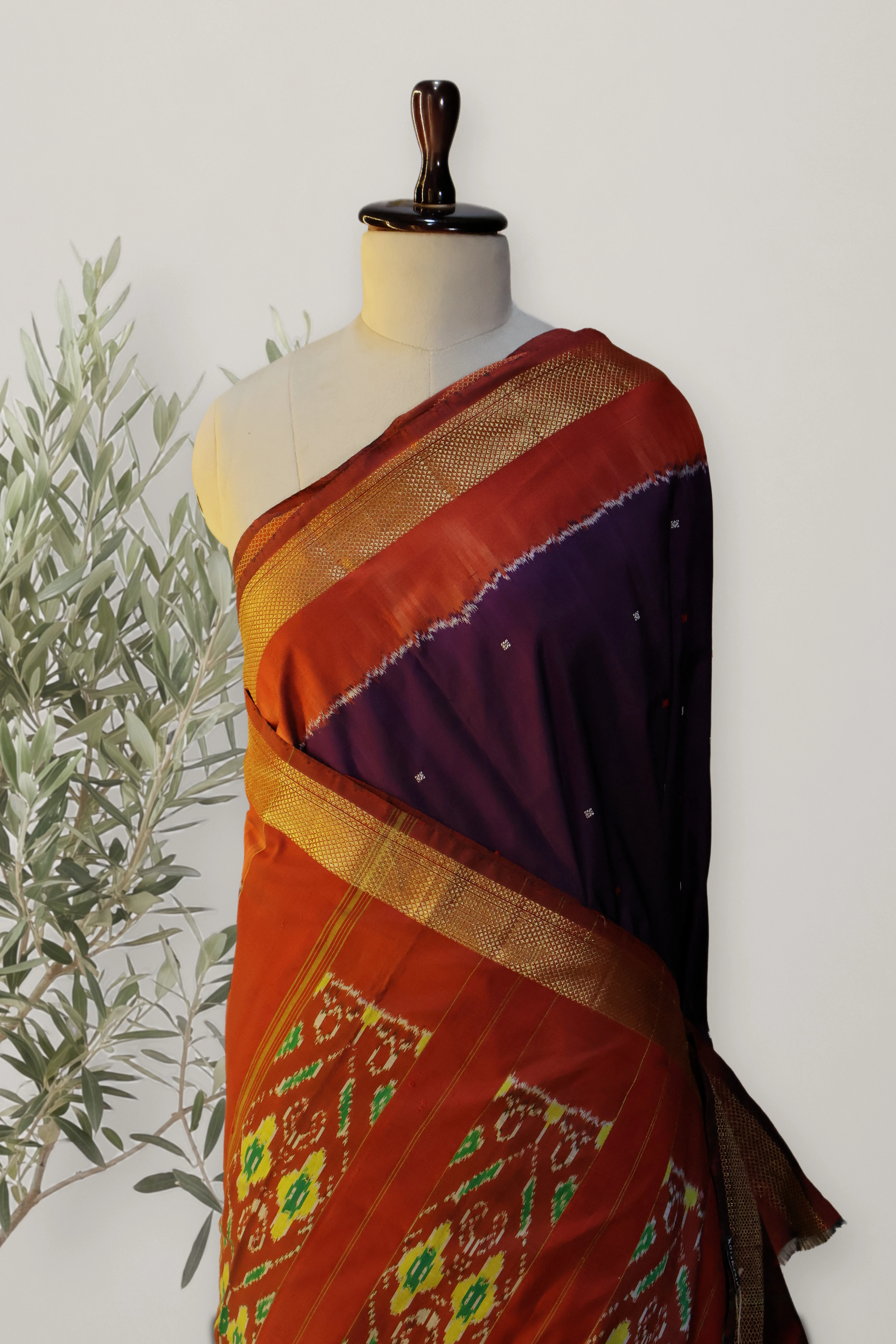 Pochampally Pattu Handloom